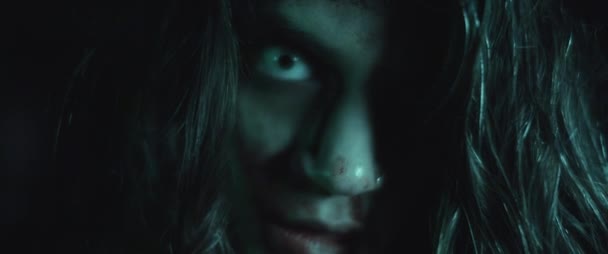 Terrifying Creepy Zombie Woman White Eyes Bloody Face Scary Look — Stock Video