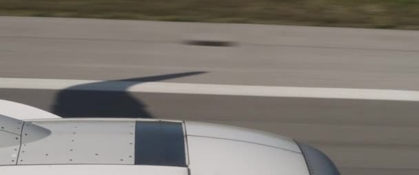 Plane Taking Runway Shadow Wing View Plane Aircraft Moving Very — Stock Video