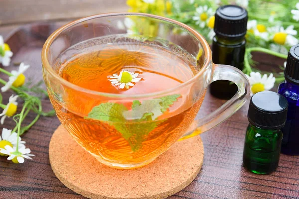 Bylinkový čaj na aromaterapii salon — Stock fotografie