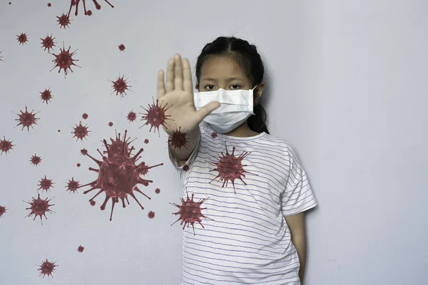 Děti Dívka Waring Maska Ochranu Covid Virus Pm2 Znečištění Vzduchu Royalty Free Stock Fotografie