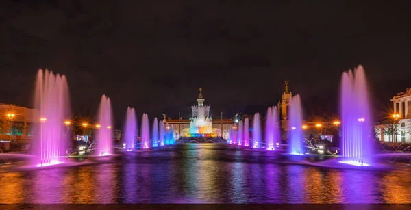 Illuminated Night Fountain Moscow — Stock Photo, Image