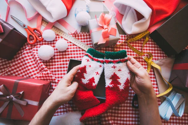 Envolver Regalos Casa — Foto de Stock