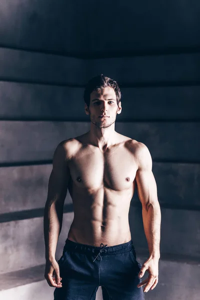 Uomo Muscoloso Torso Nudo Bell Uomo Con Corpo Perfetto Dopo — Foto Stock