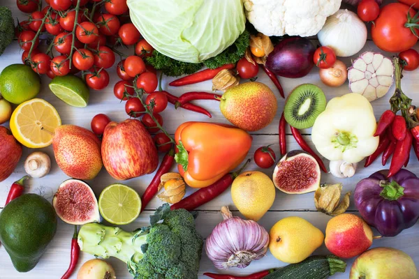 Verdure Fresche Vista Dall Alto Tavolo Legno Contesto Vegetale — Foto Stock