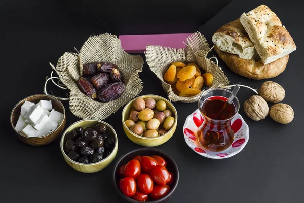 Perinteiset Ramadanin Iftar Elintarvikkeet Pieni Maket — kuvapankkivalokuva