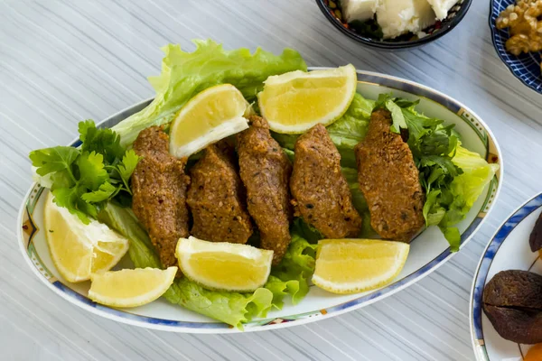 Detalle Tomado Ramadan Table Bolas Picantes Turcas Sin Carne Cig — Foto de Stock