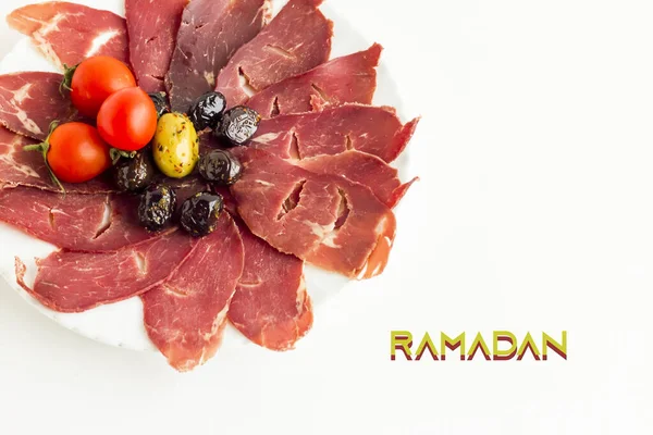 Perinteinen Ramadan Ruokapöytä Kuivalla Vanhentuneella Lihalla — kuvapankkivalokuva