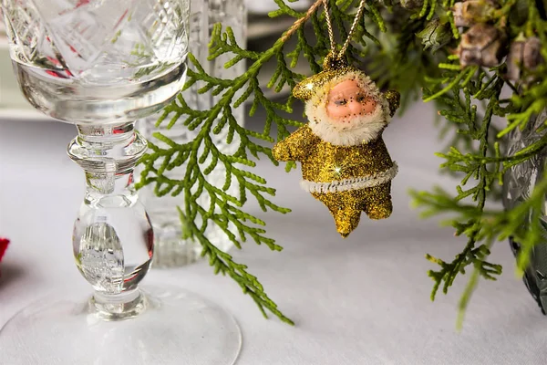 Primer Plano Santa Claus Bauble Colgando Árbol Navidad — Foto de Stock