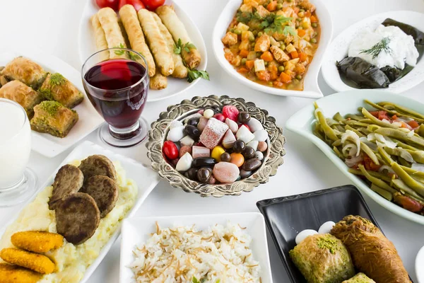 Tradisjonelt Tyrkisk Middagsbord Bayram Sofrasi Ved Avslutningen Ramadan Festen Eller – stockfoto