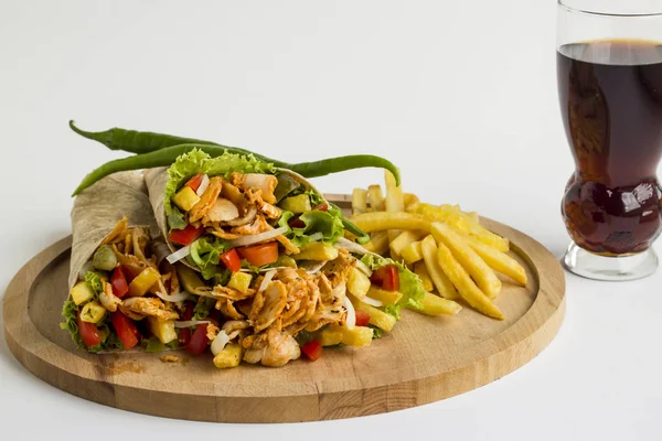 Pila Donadores Papas Fritas Sobre Tabla Madera — Foto de Stock