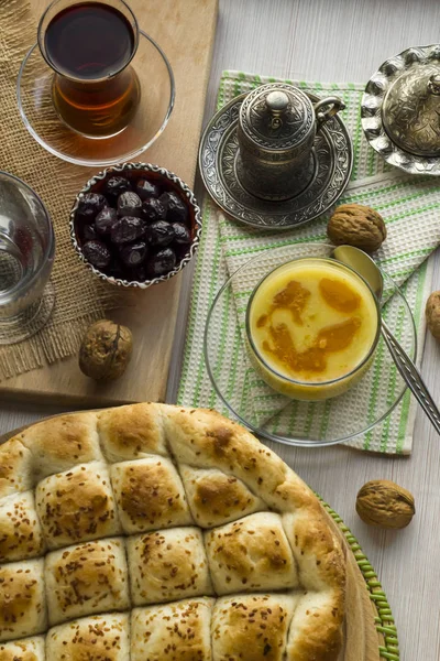 Traditional Turkish Ramadan Bread Pide Nuts Olives Soup Dry Dates — 스톡 사진