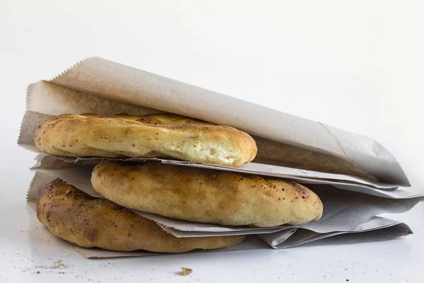 Primer Plano Delicioso Pan Turco Pide Bolsas Papel —  Fotos de Stock