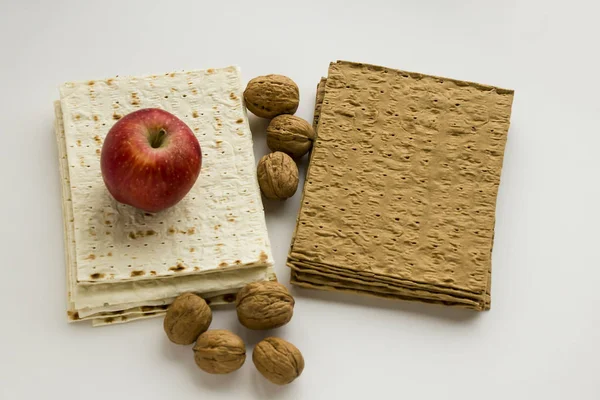 Lähikuva Laukaus Matzah Leipää Saksanpähkinöitä Omena — kuvapankkivalokuva