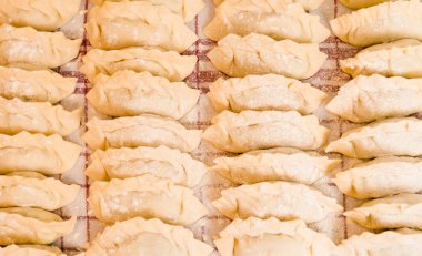 Genel bakış; Sonra eklenen un birçok köfte