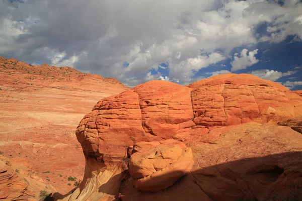Rock formations in the North Coyote Buttes, part of the Vermilio — Stok fotoğraf