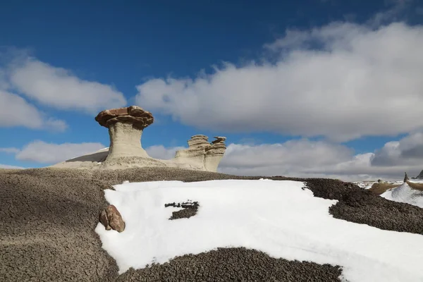 Зона дикой природы Fabi Badlands зимой, Нью-Мексико, США — стоковое фото