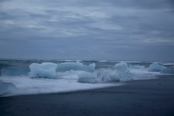 Gleccser Jég Darabok Fekete Tengerparton Jokulsarlon Izland — Stock Fotó