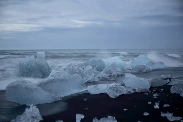 Glacier Ice Chunks Black Beach Jokulsarlon Iceland — 스톡 사진