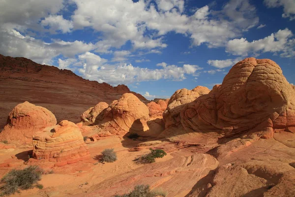 Formaciones rocosas en las Buttes del Coyote Norte, parte del Monumento Nacional a los Acantilados de Vermilio — Foto de Stock