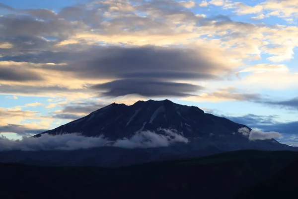 A beautiful View of Mount Saint Helens Area,USA — ストック写真