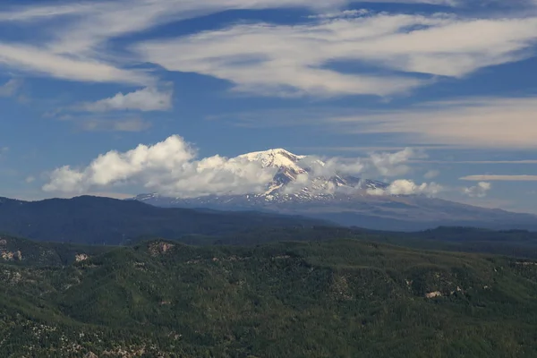 Una hermosa vista del Monte Saint Helens Área, Estados Unidos — Foto de Stock