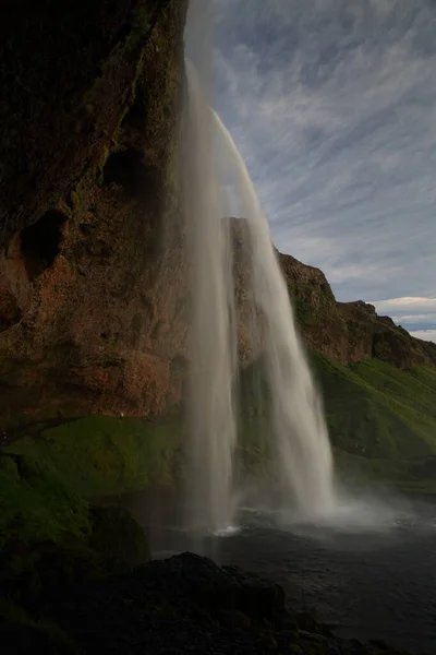 Seljalandsfoss vattenfall, Sudhurland, Island — Stockfoto