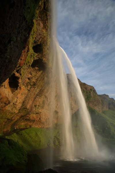 Seljalandsfoss vattenfall, Sudhurland, Island — Stockfoto