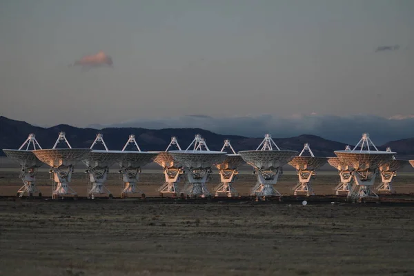 Vla, Zeer grote Array satelliet schotels t in New Mexico, Usa — Stockfoto