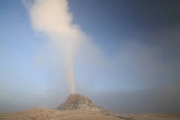 Wyoming White Dome Geyser Firehole Lake Drive Yellowstone National Park — Stok fotoğraf