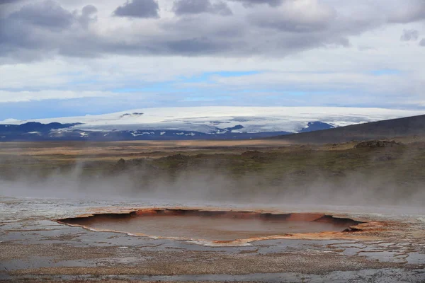 冰岛景观Hveravellir地热面积 炉灶面积和五颜六色的温泉池 — 图库照片