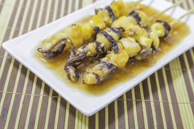 Seramik tabak ızgara kalamar