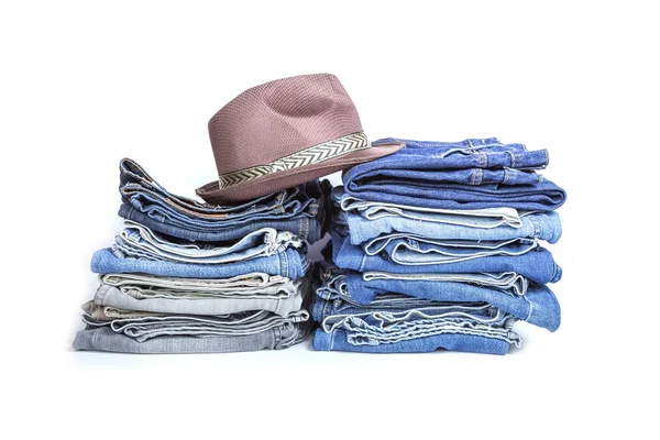 Stack av blå denim kläder — Stockfoto