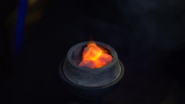 The coals burn beautifully on a kindled hookah. Shisha — Stock Video