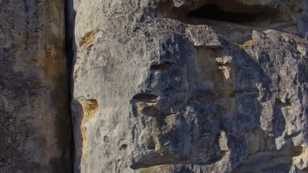 La mer d'azur. Surfer. Belle mer par une belle journée ensoleillée 