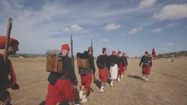 Les Zouaves. Reconstitution des scènes de la guerre de Crimée . — Video