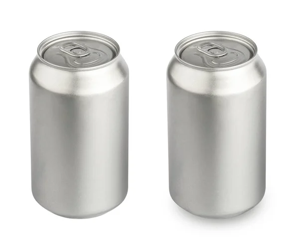 Metal alüminyum içecek beyaz zemin üzerinde izole edilebilir. — Stok fotoğraf