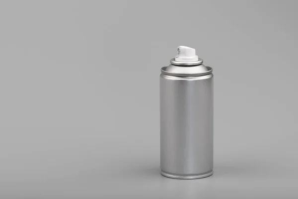 Bomboletta spray aerosol con spazio copia — Foto Stock