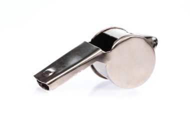 Metal ıslık beyaz arkaplanda izole edildi