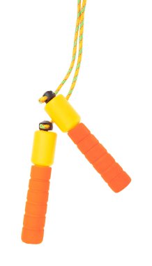 Beyaz arkaplanda izole edilmiş bir egzersiz için ip atlanıyor