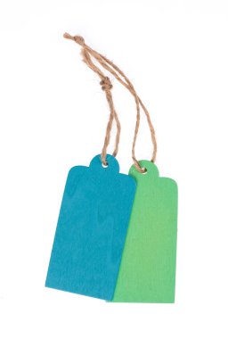 Beyaz arkaplanda boş bir isim etiketi var