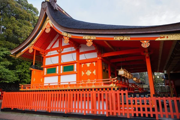 Fushimi Inari Taisha is het hoofd heiligdom van de god Inari, lokaliseren — Stockfoto