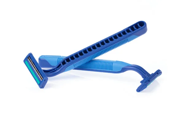 Azul de barbear navalha isolada sobre fundo branco — Fotografia de Stock