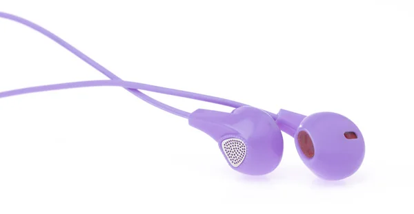 Auriculares púrpura aislados sobre un fondo blanco — Foto de Stock