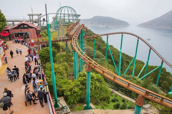 Гонконг - 18 березня 2016: Ocean Park Hong Kong Best Theme Park — стокове фото