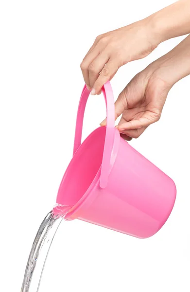 Menuangkan tangan dari ember plastik yang terisolasi pada backgro putih — Stok Foto