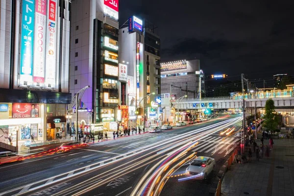 GIAPPONE - 18 ottobre 2016: Chuo-dori la principale via dello shopping a — Foto Stock