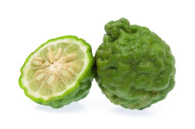 Beyaz arka planda izole edilmiş Bergamot meyvesi