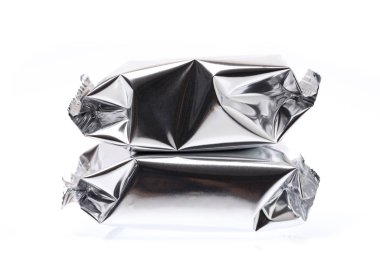 Beyaz arka plan üzerinde izole folyo paket çanta