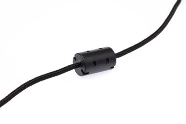 usb kablosu beyaz arkaplanda izole edildi