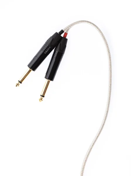 Două jack cablu audio stereo izolat pe fundal alb — Fotografie, imagine de stoc